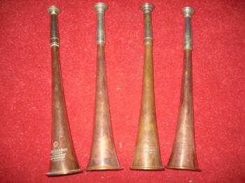 Keepers Oval Brass Pocket Beaters Warning Reed Horn 5 inches Hunting 